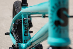 Sunday Primer 16" (Gloss Turquoise with 16.5" tt)
